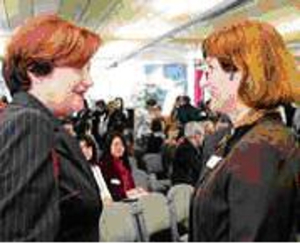 Organisatorin Agnes Schragl (rechts) begrüßte Staatsministerin Christa Stewens.