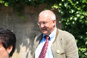 Dr. Rolf Baumann